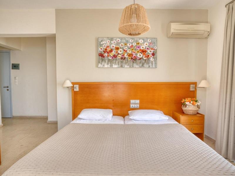 Studio with Sea View (For 2 Adults) — photo 6